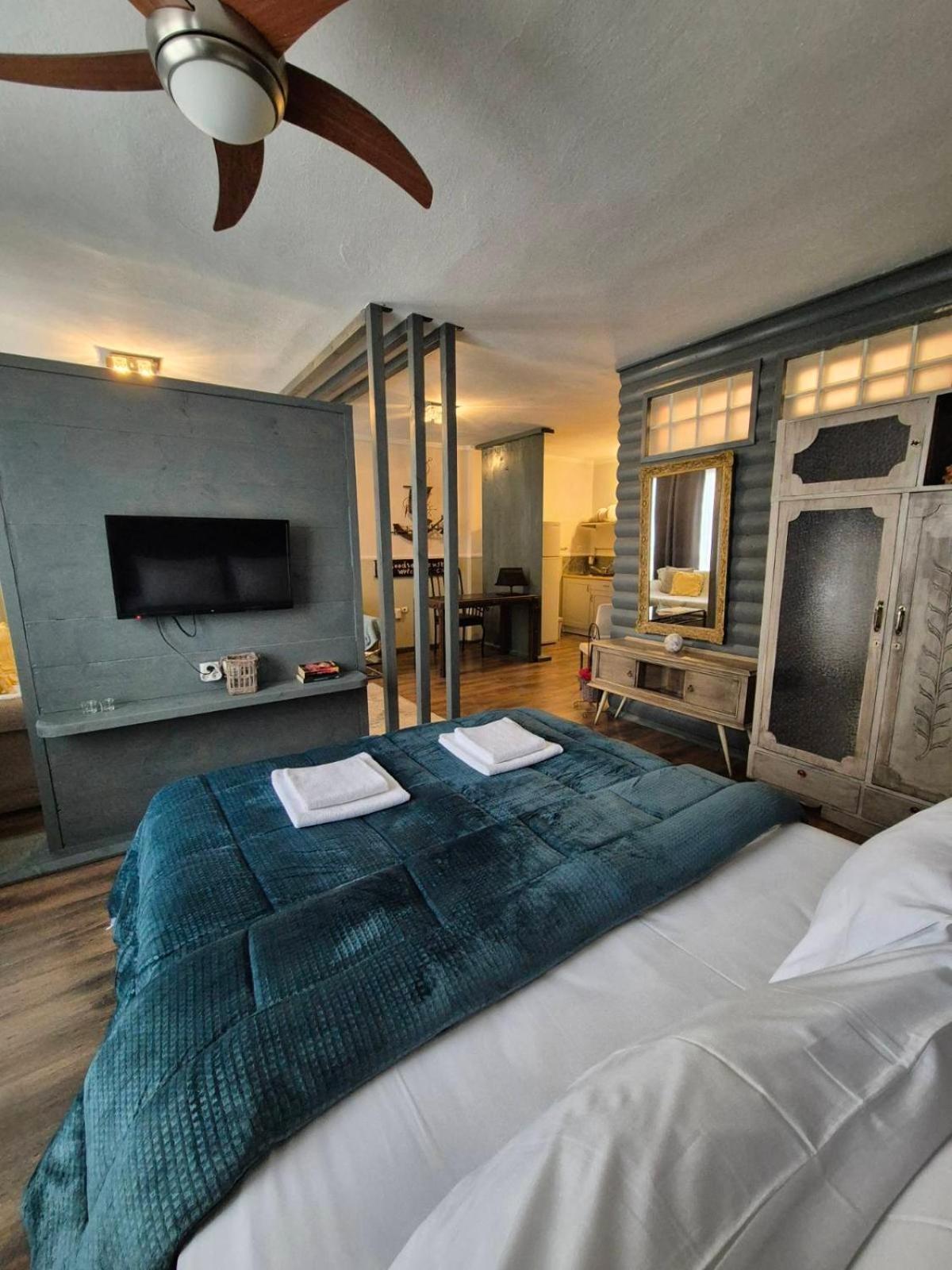 Moodsolutionsskg Appartement Thessaloniki Buitenkant foto